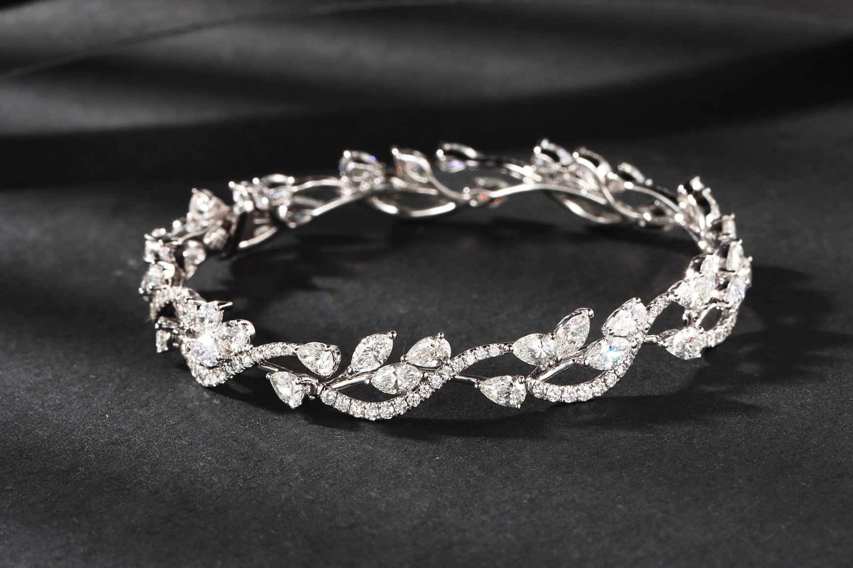 Marquise-Cut Teardrop Branch Bracelet - Exquisite Jewelry Piece - White Diamond Bracelet