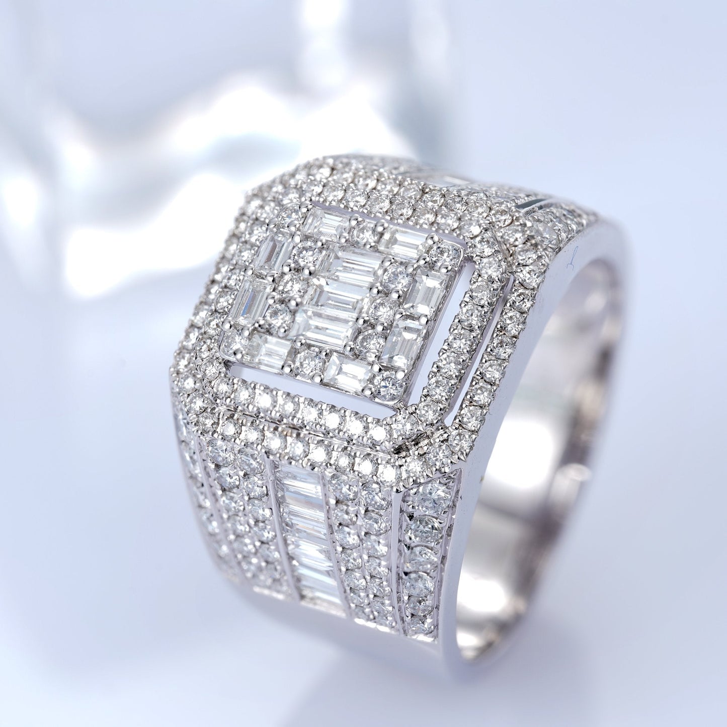 Men’s Diamond Ring - Luxurious Jewelry Piece - White Diamond Ring