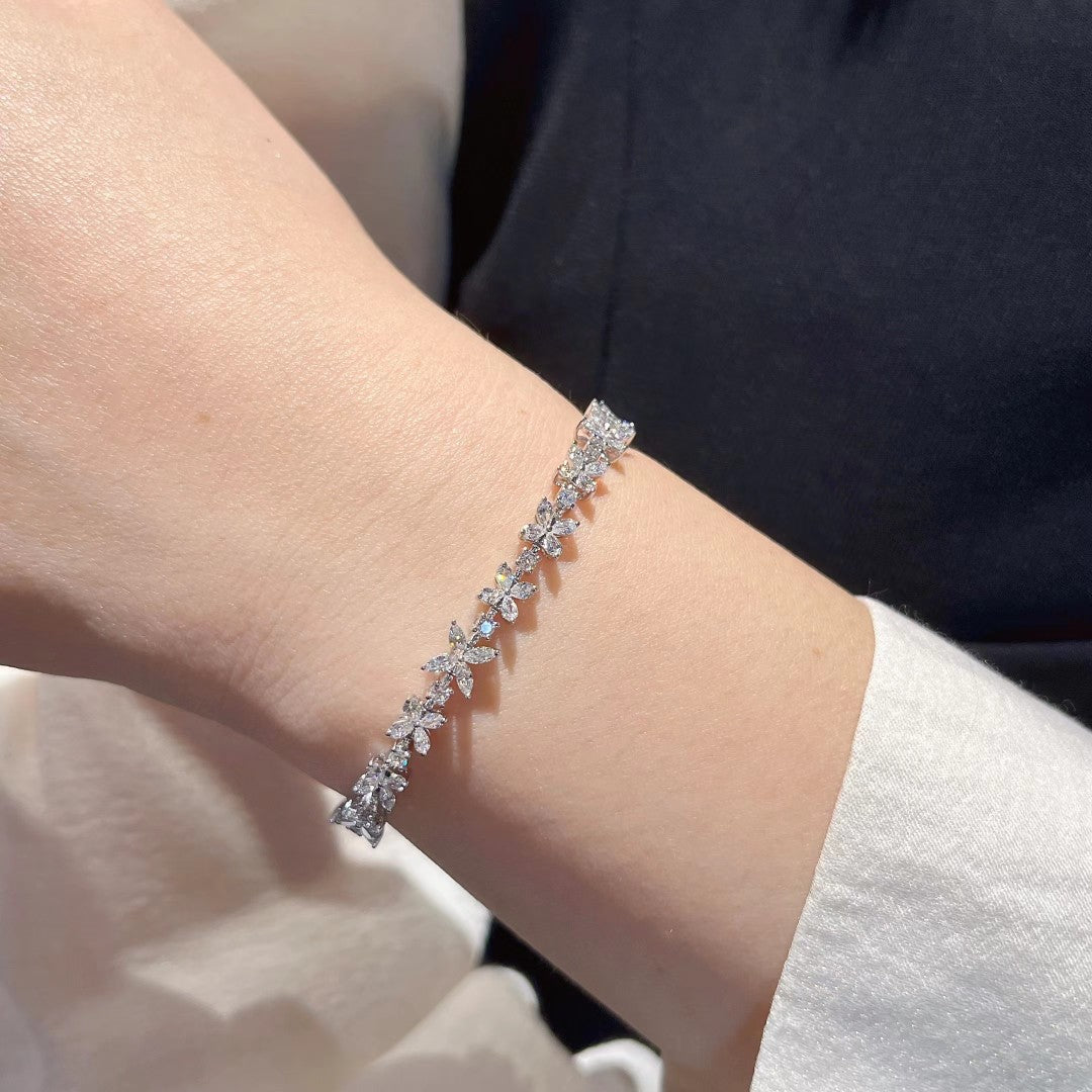 New Arrival! Celebrate with Our Marquise Drop Four-Leaf Clover Bracelet - Exquisite Jewelry - White Diamond Bracelet