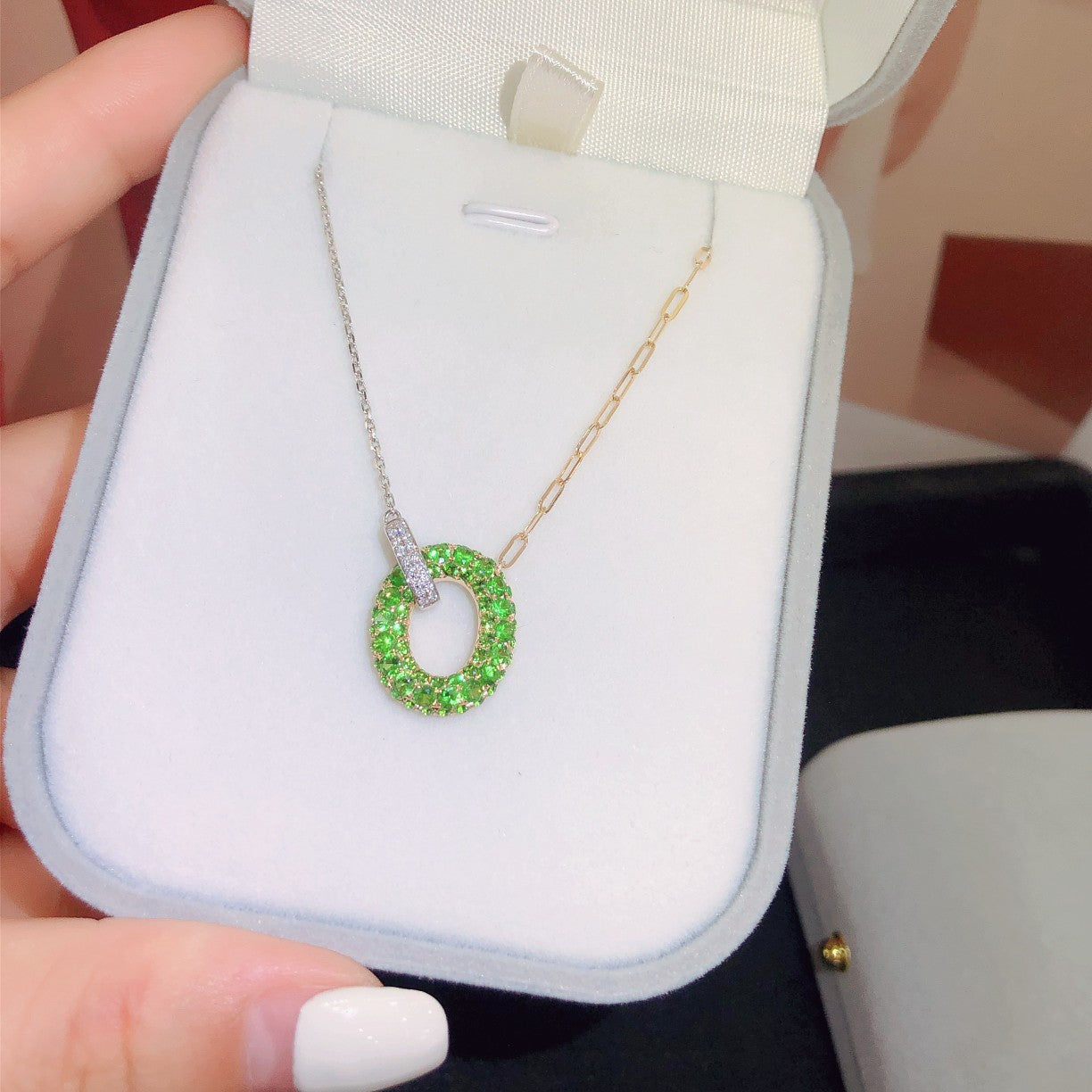 O-Shaped AB Chain Pendant with Color-Separated Tsavorite - Fine Jewelry - Chevrolet pendant