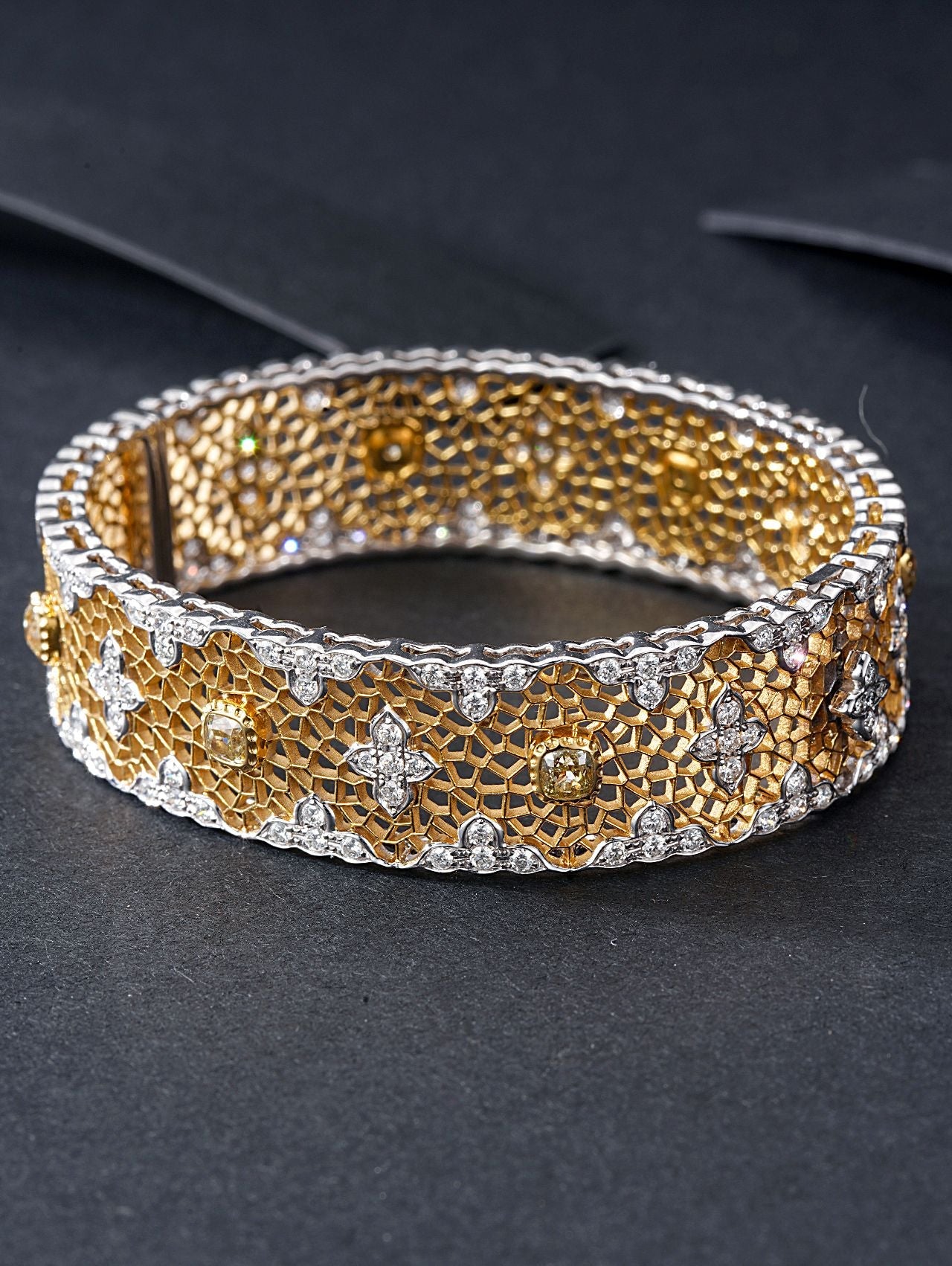 Pillow-shaped Beehive Bracelet with Diamond Accent - Luxury Jewelry - Yellow Diamond Bracelet