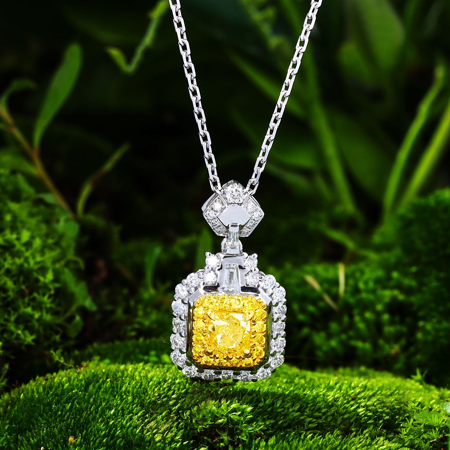 Pillow-Shaped Pendant in Elegant Design - Premium Jewelry - Yellow Diamond Pendant