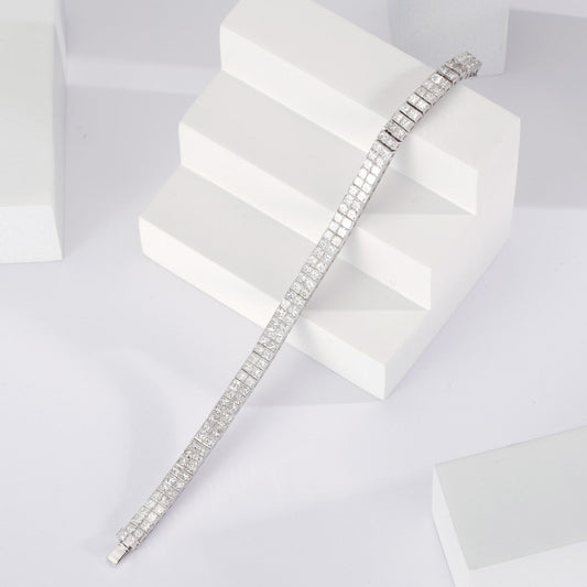 Princess-Cut Diamond Bracelet - Luxurious Jewelry Piece - White Diamond Bracelet