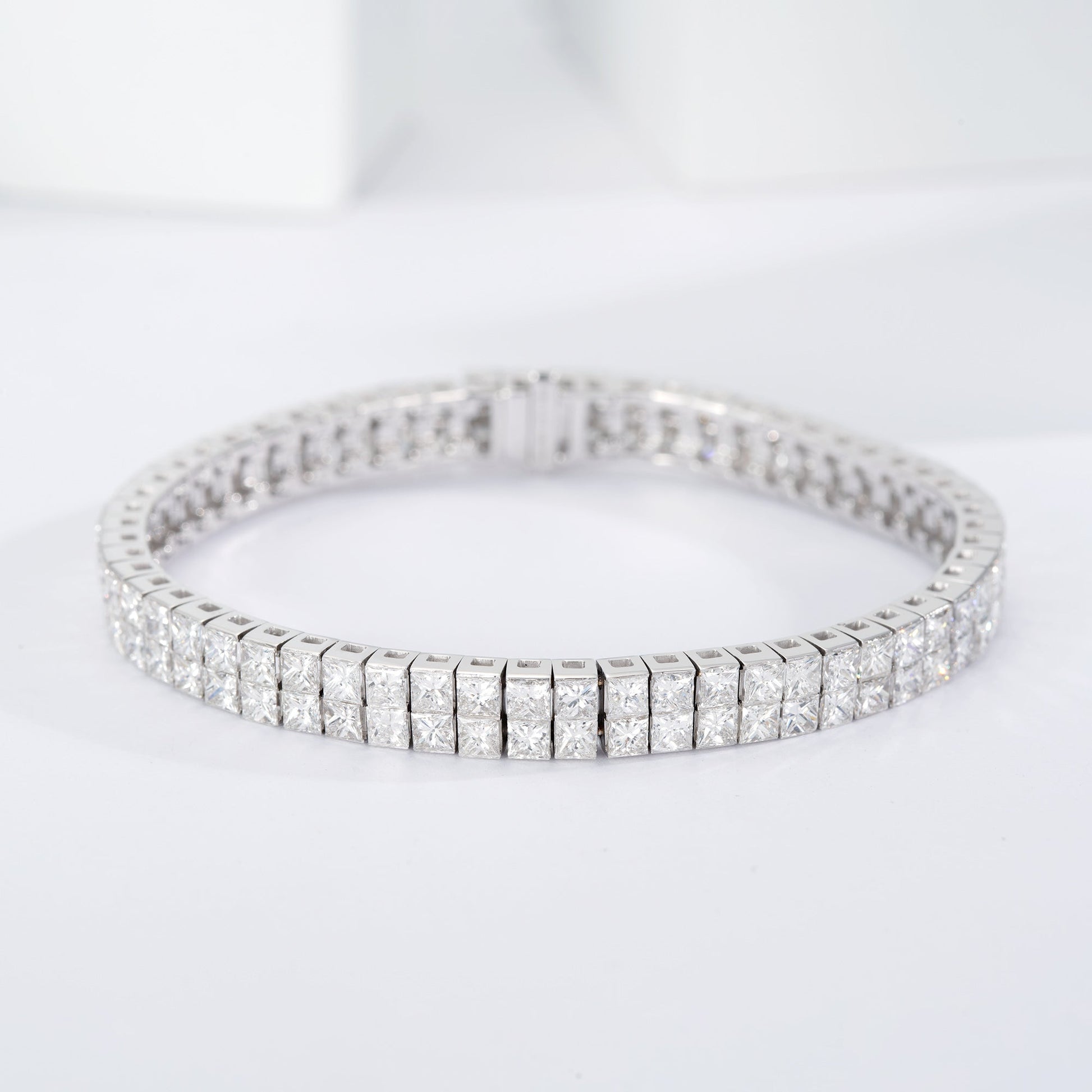 Princess-Cut Diamond Bracelet - Luxurious Jewelry Piece - White Diamond Bracelet