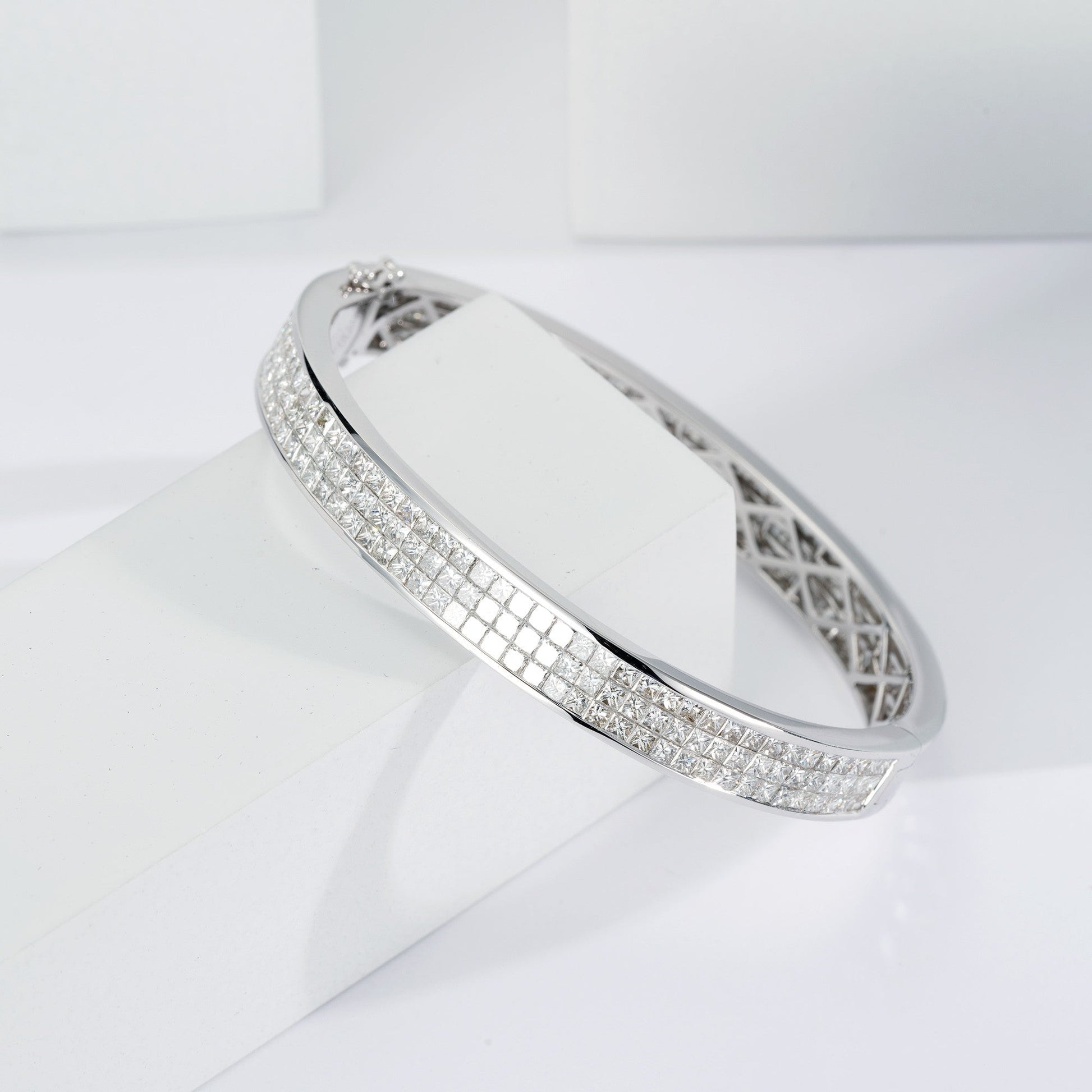 Princess-Cut Edgeless Bracelet - Premium Jewelry Collection - White Diamond Bracelet