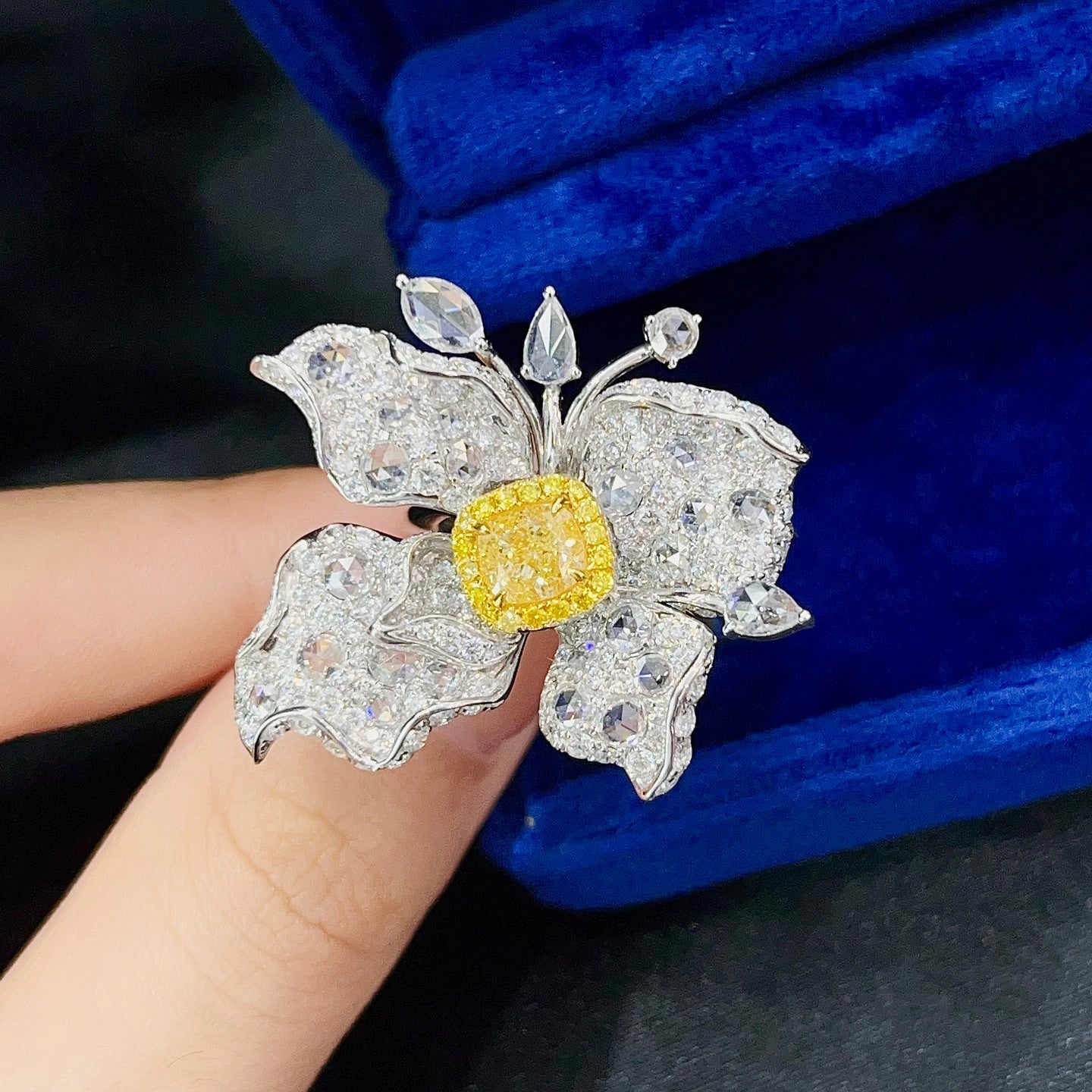 Rose Butterfly Diamond Ring - Luxurious Jewelry Piece - Yellow Diamond Ring