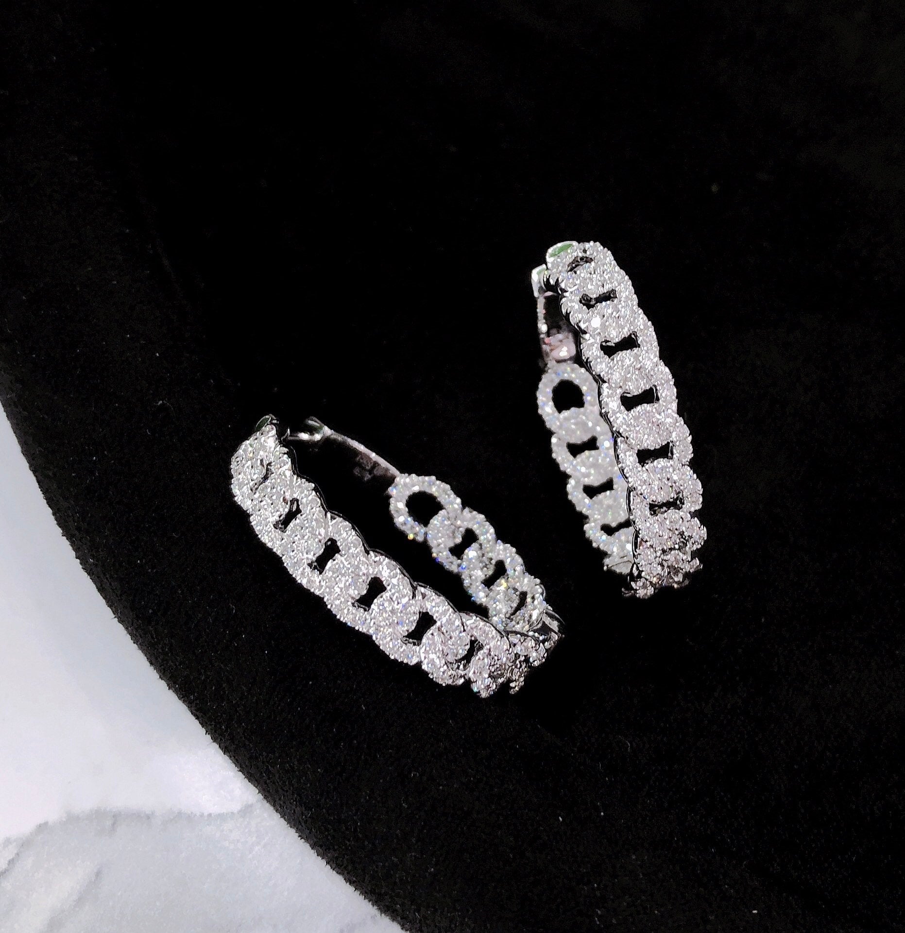 Round Diamond Pavé Earrings - A Sparkling Jewelry Delight - Jeweler.Jewelry