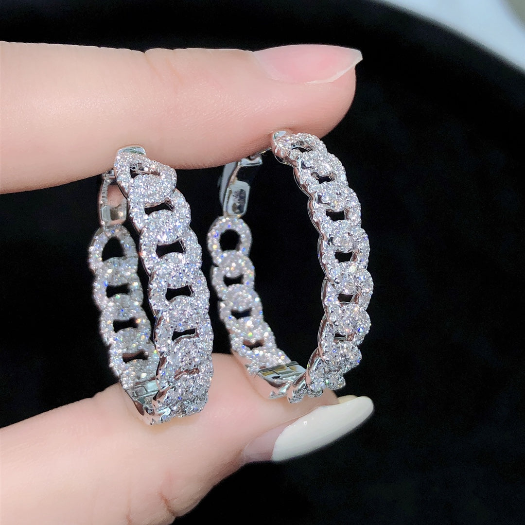 Round Diamond Pavé Earrings - A Sparkling Jewelry Delight - Jeweler.Jewelry