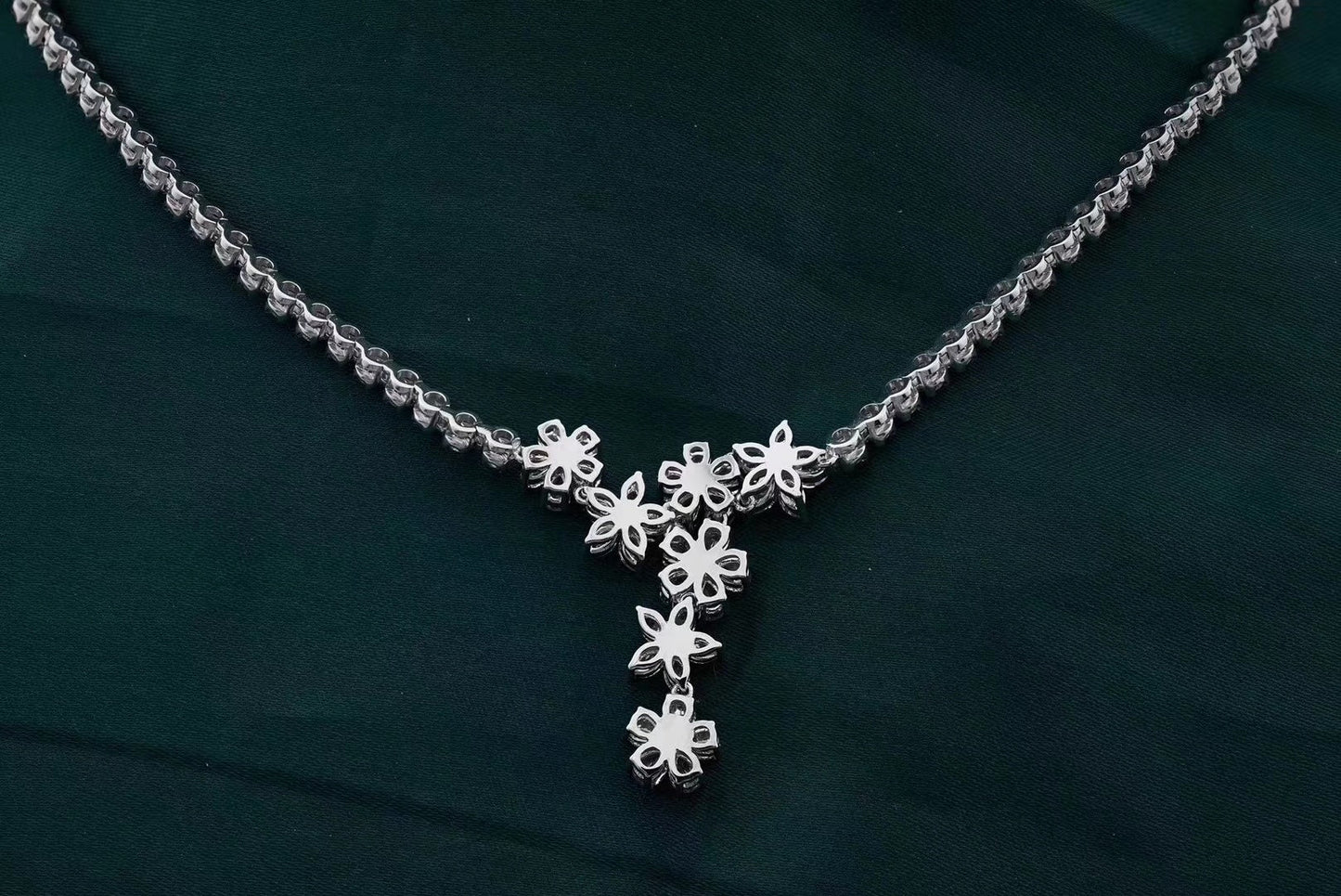 Seven-Flower Pendant Set - Premium Jewelry Collection - White Diamond Set System