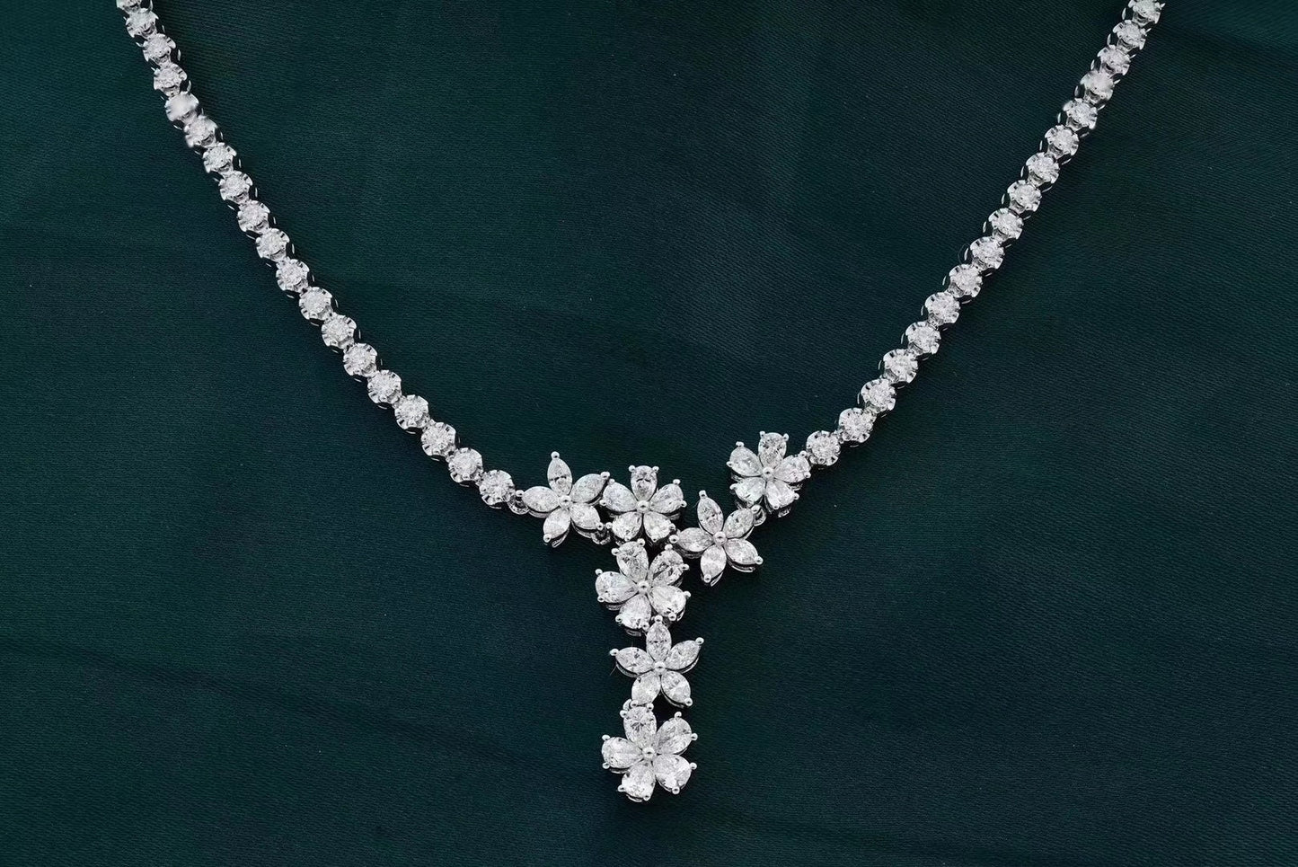 Seven-Flower Pendant Set - Premium Jewelry Collection - White Diamond Set System