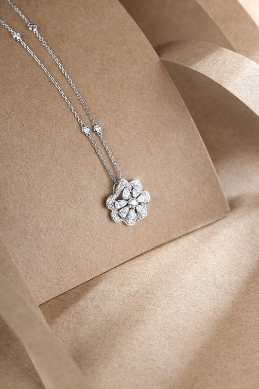 Seven-Petal Water Drop Pendant Jewelry - A Sparkling Gemstone Marvel - White Diamond Pendant