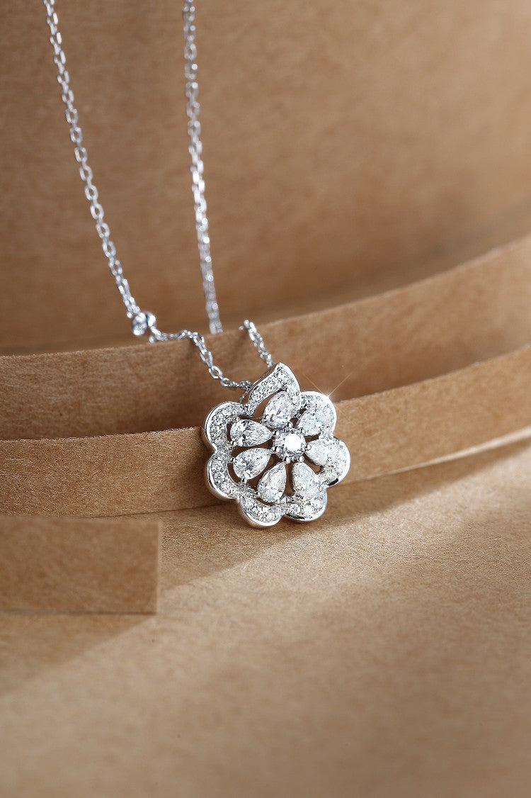 Seven-Petal Water Drop Pendant Jewelry - A Sparkling Gemstone Marvel - White Diamond Pendant