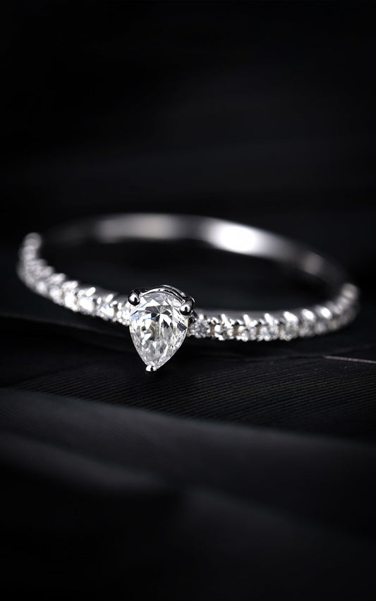 Single Drop Water Ring - Exquisite Jewelry Piece - White Diamond Ring