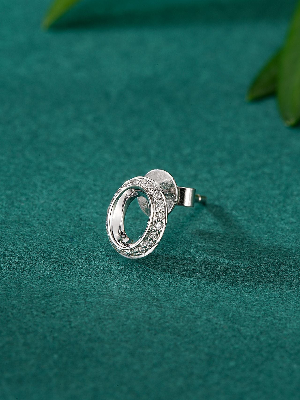 Single Letter "O" Earring in Diamond - Unique Jewelry Piece - Jeweler.Jewelry