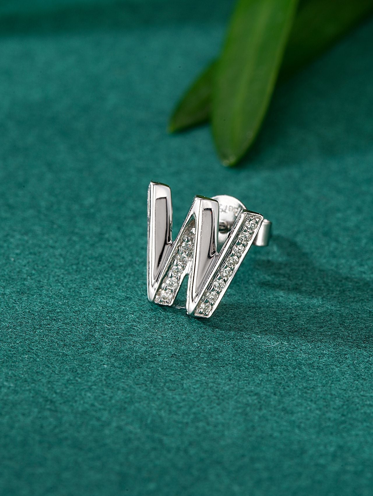 Single Letter 'W' Earring in Stunning Jewelry Collection - Jeweler.Jewelry