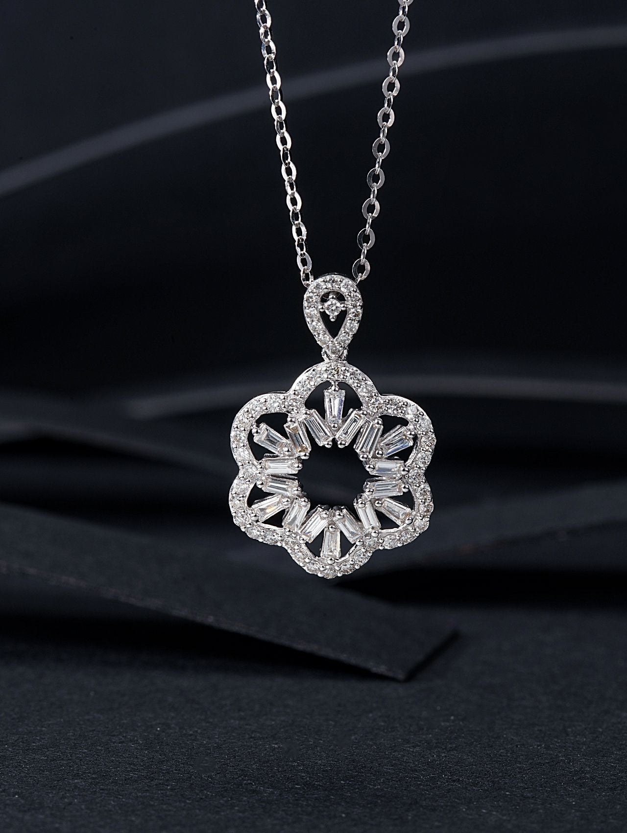 Six-Petal Round T Pendant - Premium Jewelry Piece - White Diamond Pendant