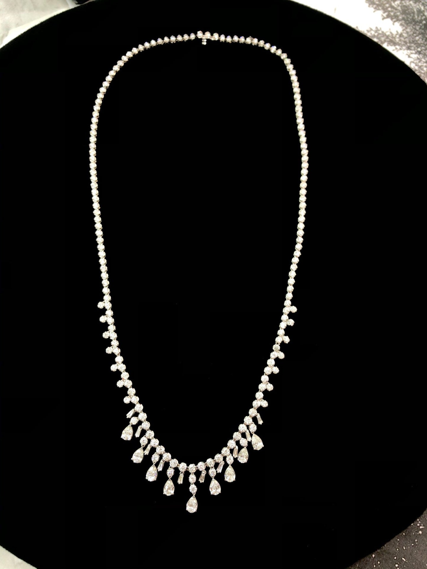 Sparkling Diamond Pendant Necklace - Premium Jewelry Collection - White Diamond Necklace