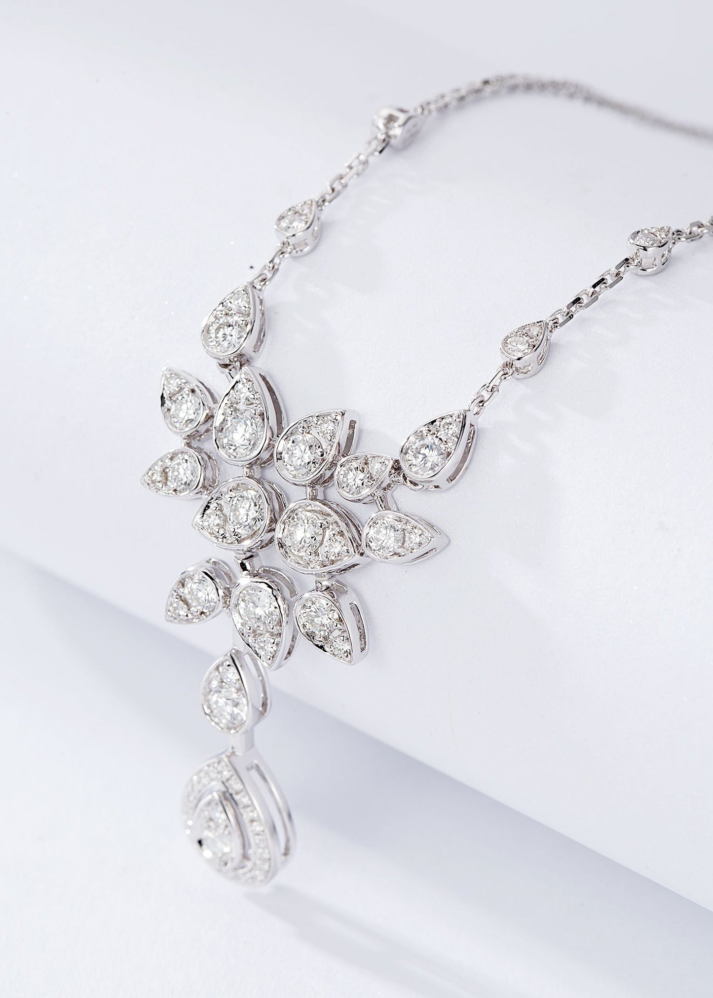 Sparkling Diamond Pendant Necklace Set - Exquisite Jewelry - White Diamond Necklace