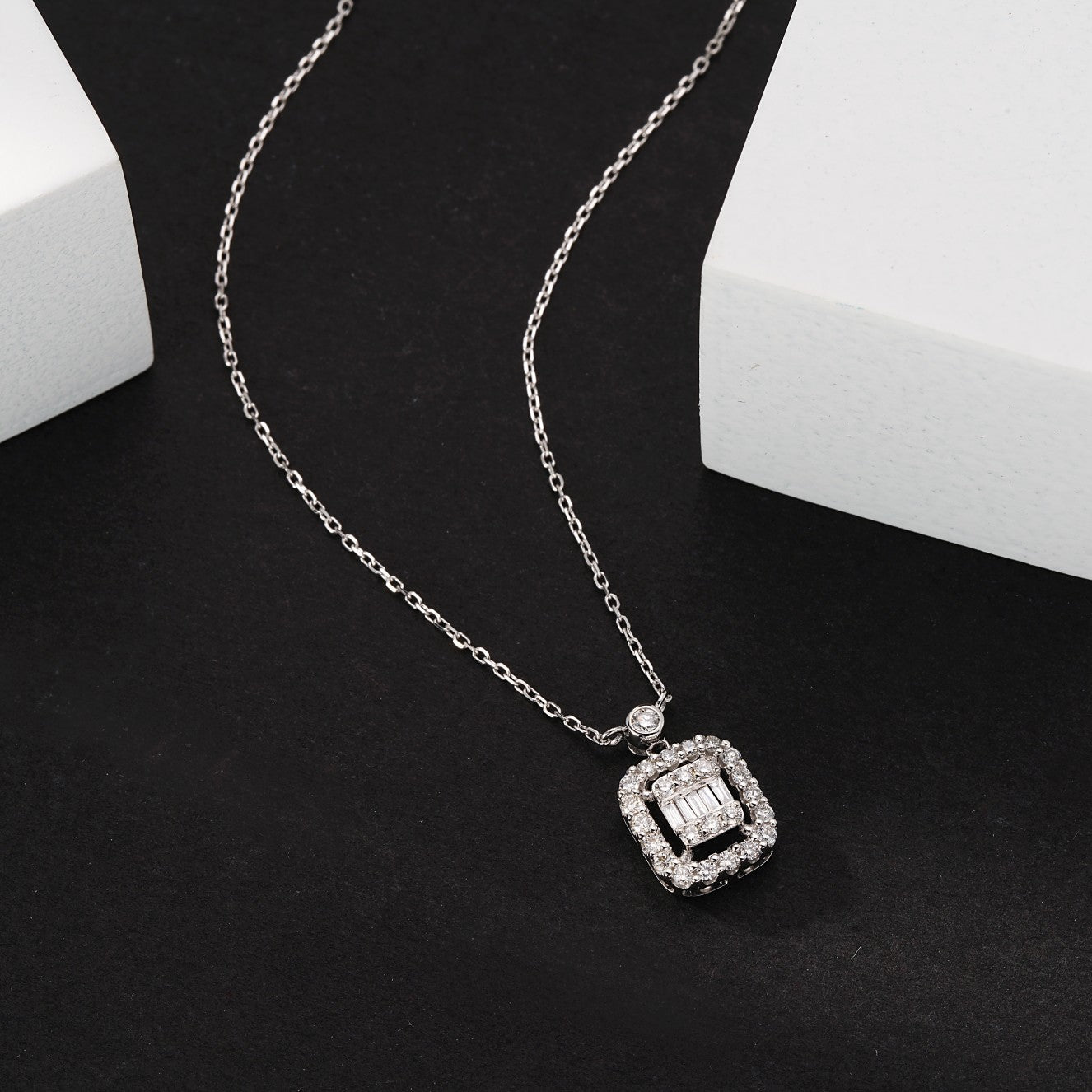 Sparkling Round Diamond Pendant Jewelry - Limited Time Offer - White Diamond Pendant