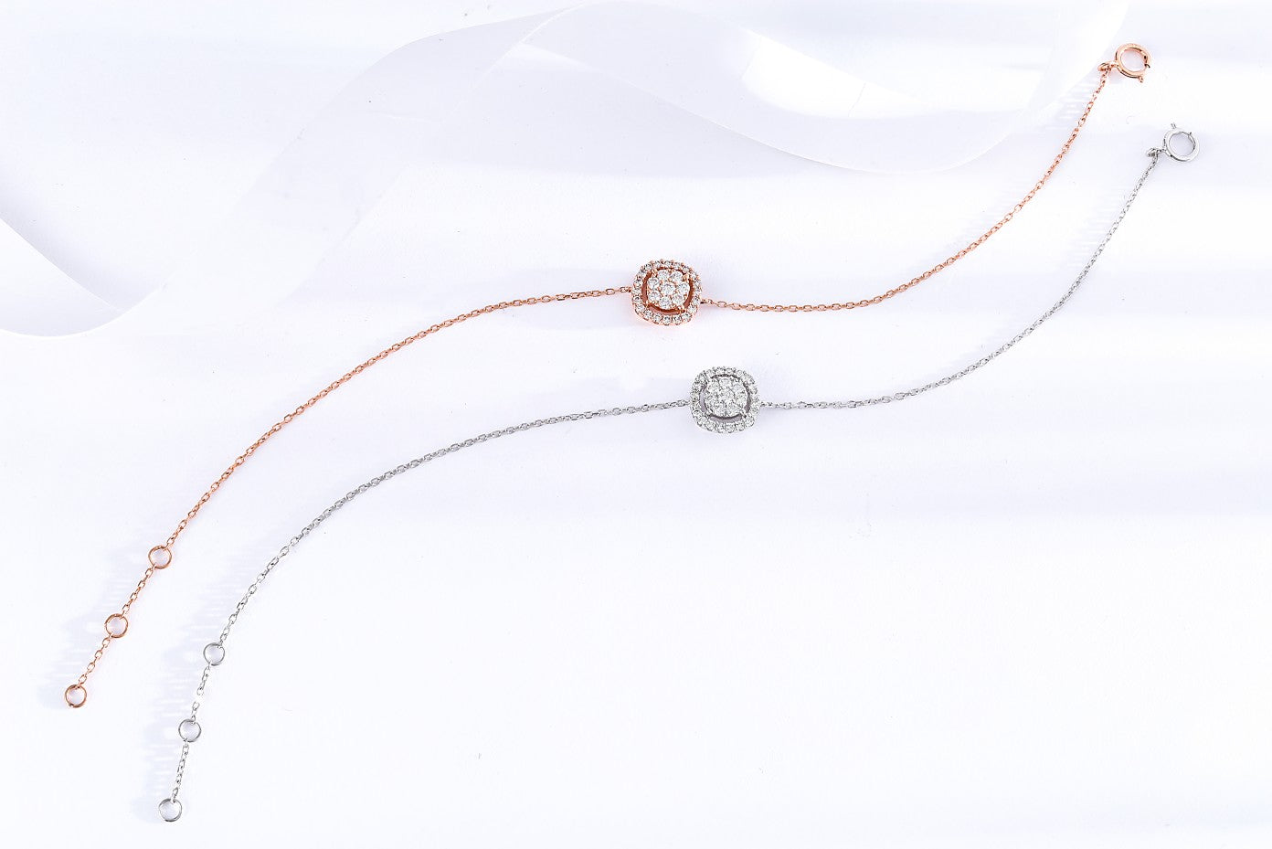 Sparkling Seven-Stone Circle Bracelet - Exquisite Jewelry - White Diamond Bracelet