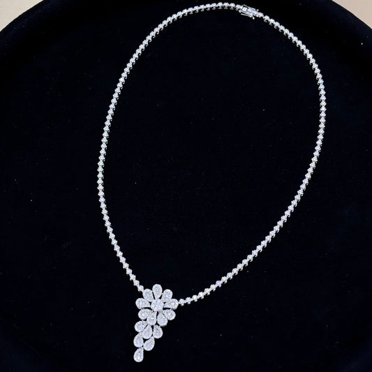 Sparkling Water Drop Openwork Pendant with Stone Setting - Premium Jewelry - White Diamond Necklace