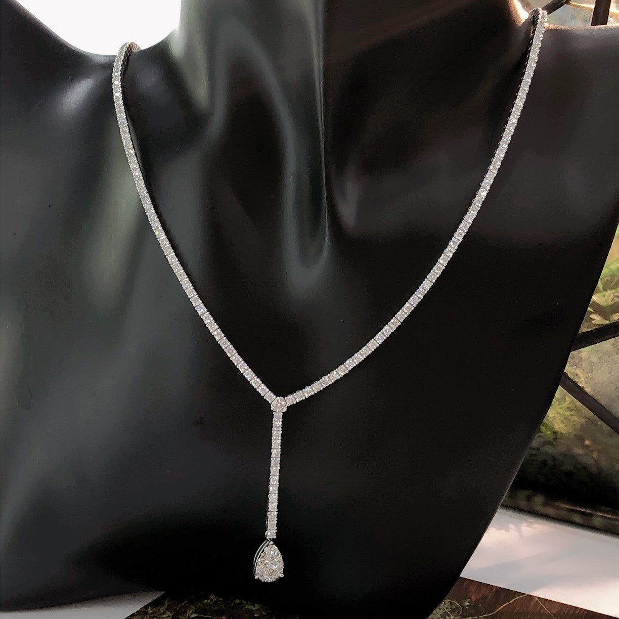 Sparkling Water Drop Round Diamond Pendant Necklace - Luxury Jewelry - White Diamond Necklace