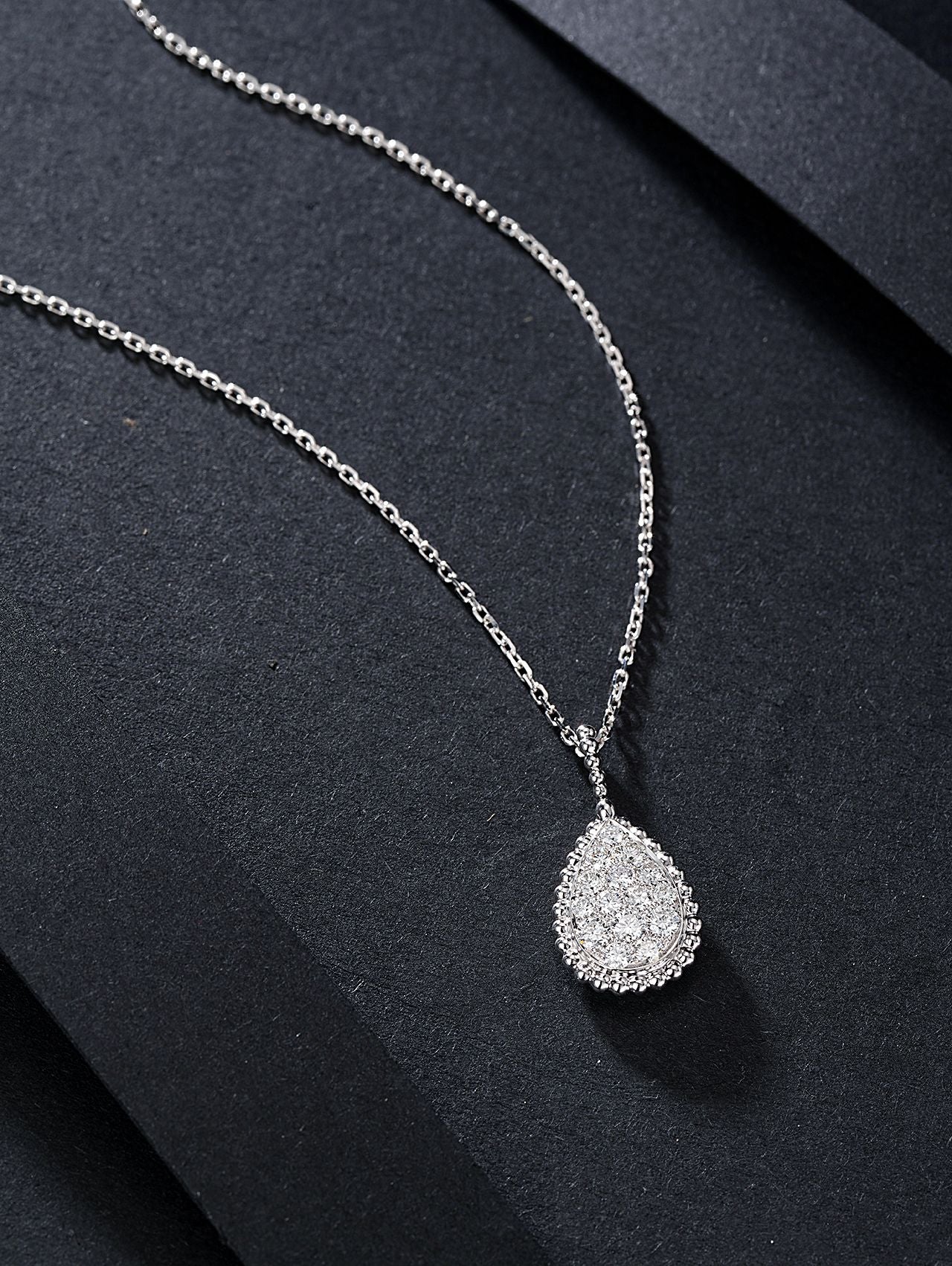 Sparkling Waterdrop Shape Bezel Round Diamond Pendant Jewelry - White Diamond Pendant