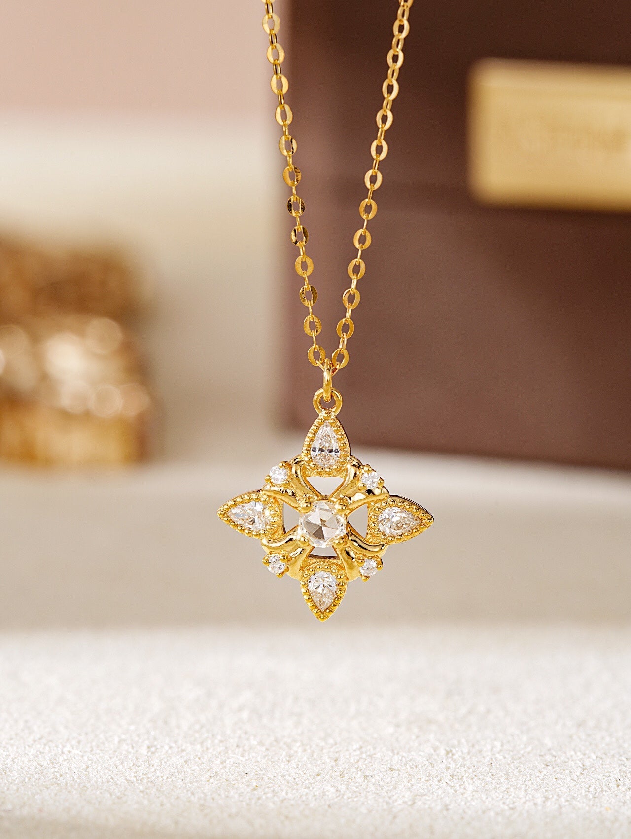 Starry Vintage Dewdrop Pendant Jewelry - White Diamond Pendant