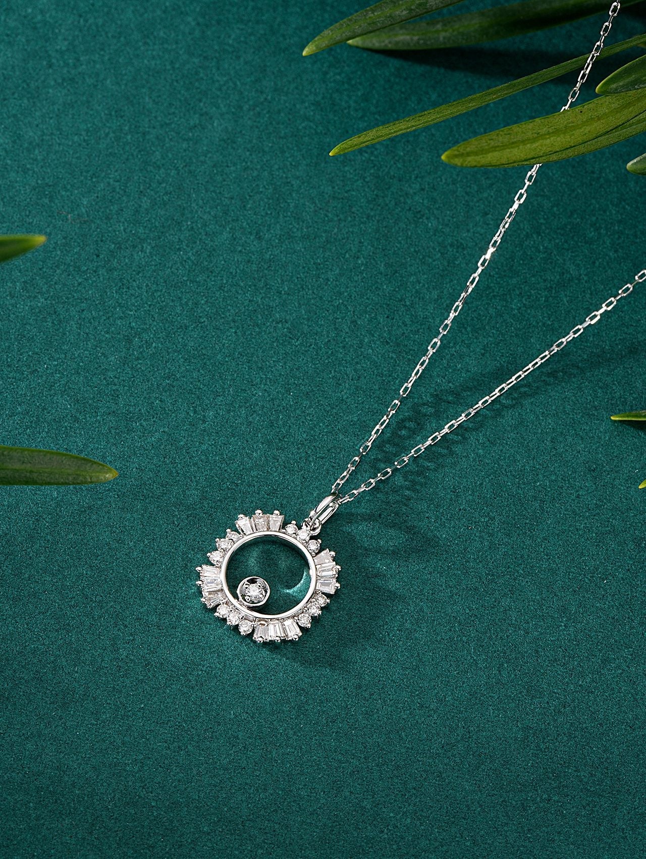 Sunflower Pendant Necklace - Enchanting Jewelry Piece - White Diamond Pendant