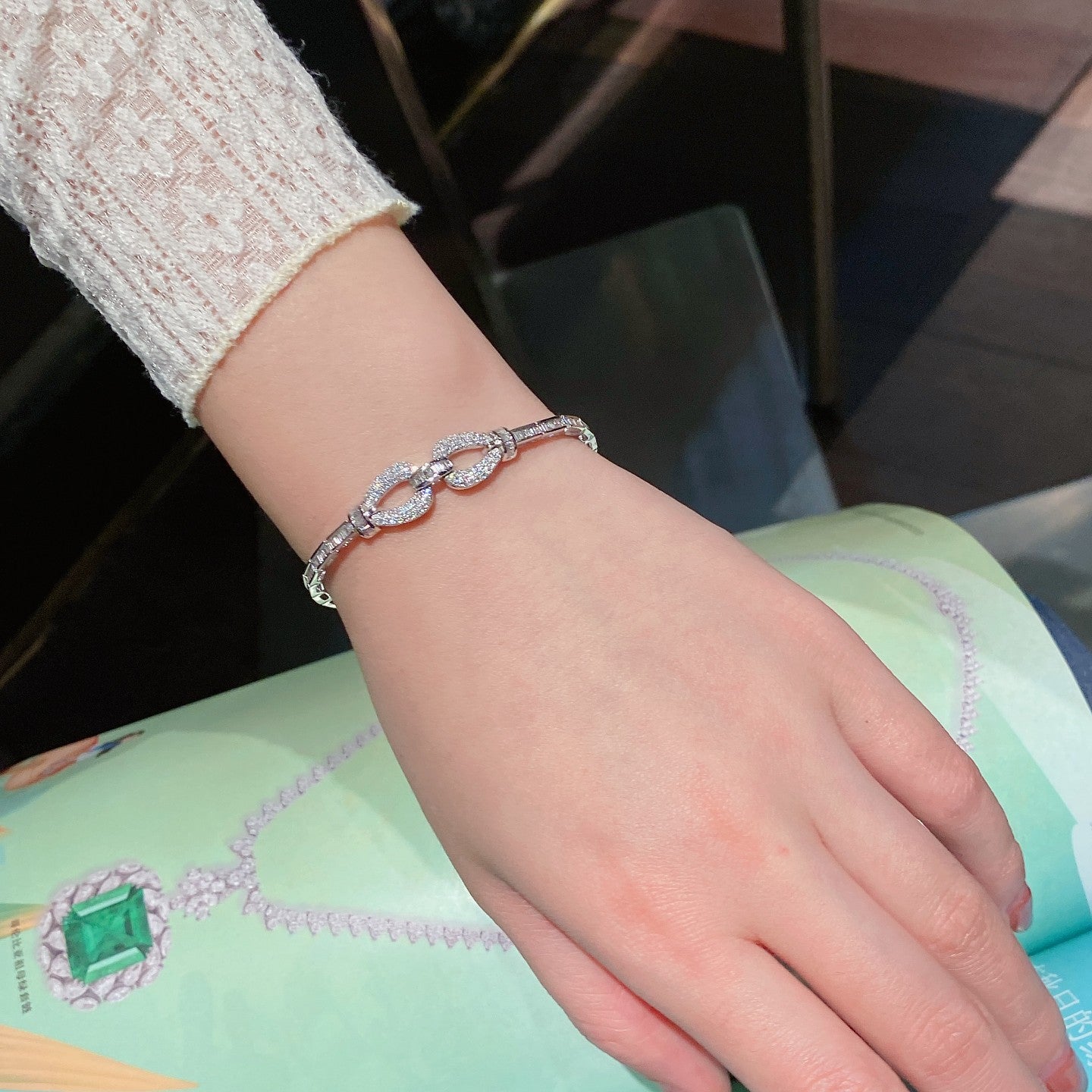 T-Circle Double-Clasp Bracelet | Premium Diamond Jewelry - White Diamond Bracelet