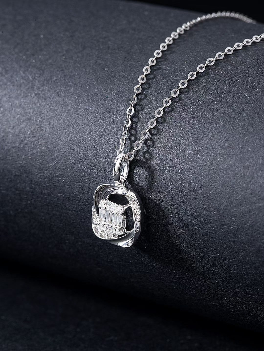 T-Shaped Loop Square Sugar Pendant Jewelry - White Diamond Pendant