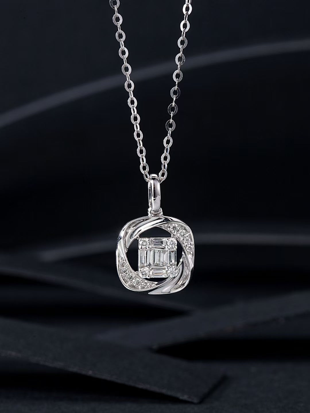 T-Shaped Loop Square Sugar Pendant Jewelry - White Diamond Pendant