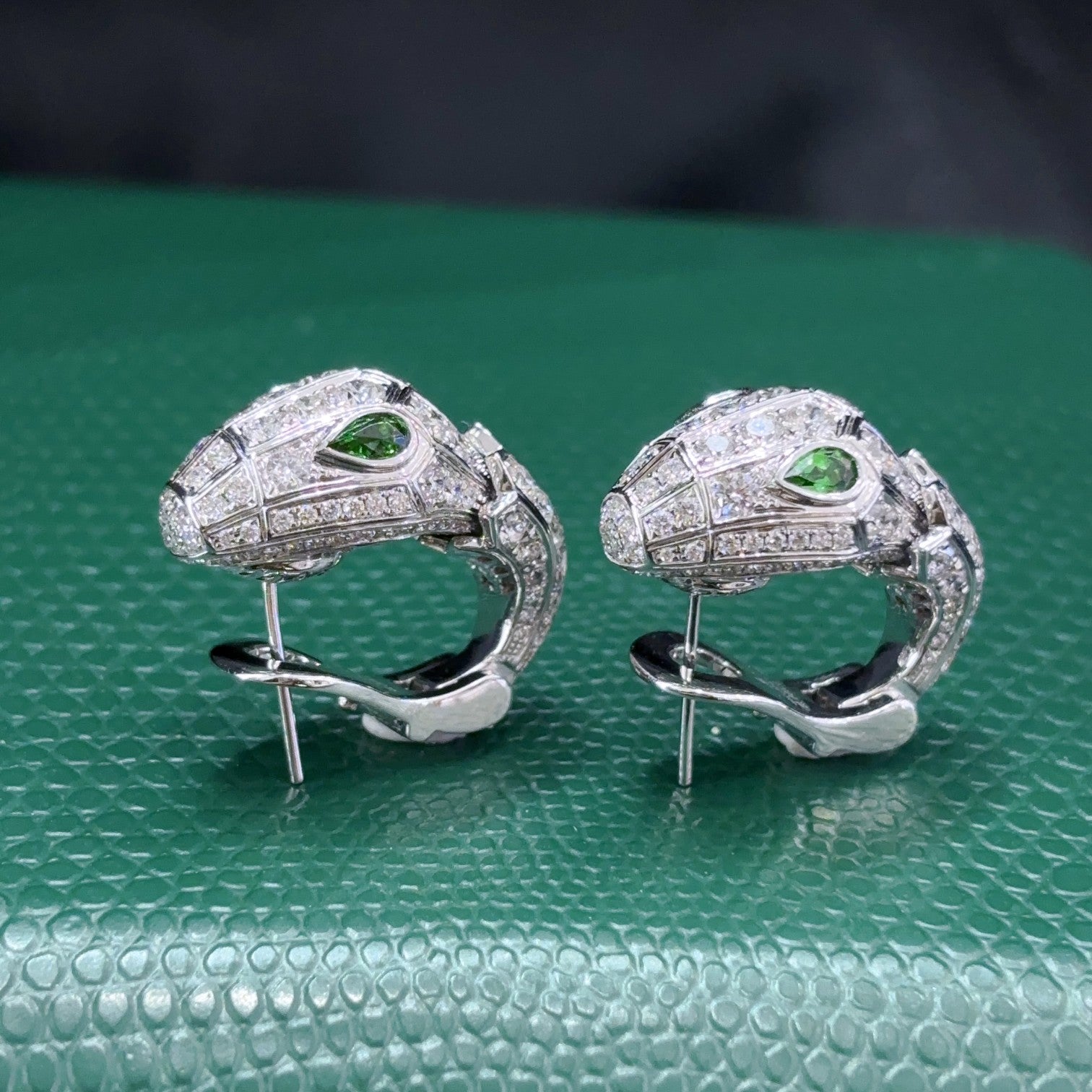 Unique Serpent-Shaped Earrings with Diamond Accent – Luxurious Jewelry Piece - Jeweler.Jewelry