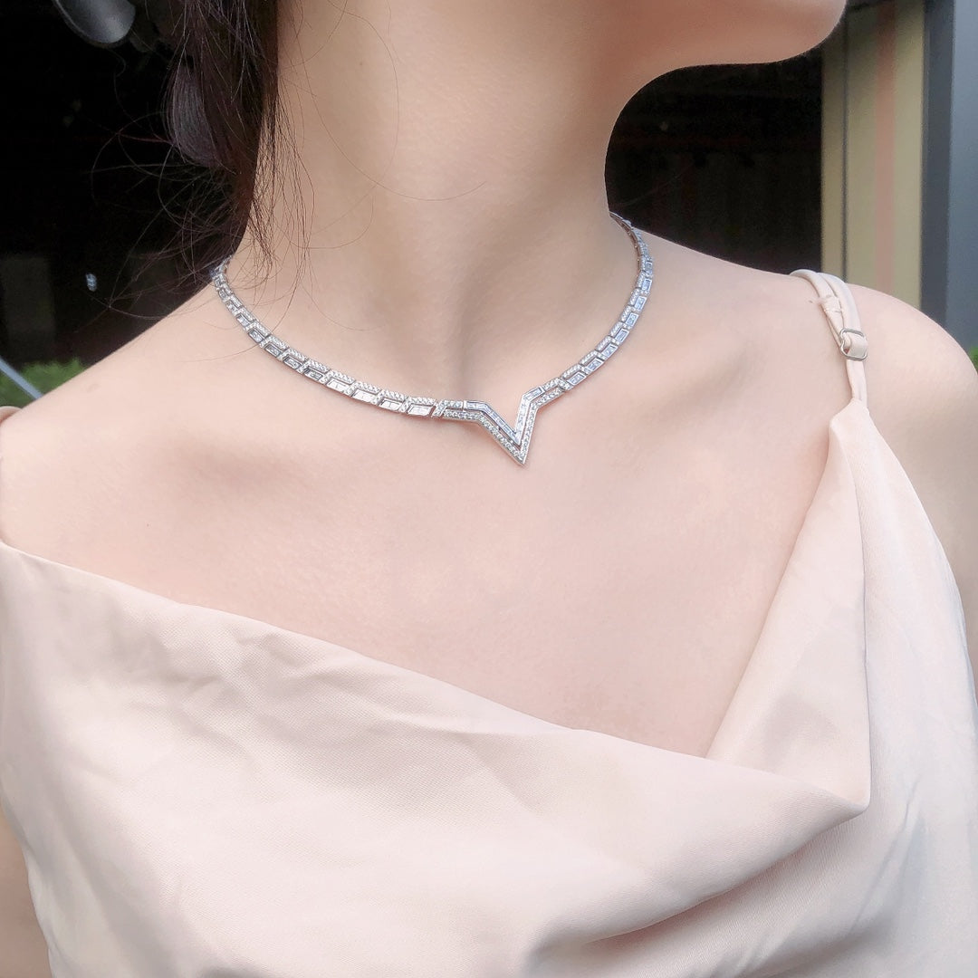 V-Shape Versatile Necklace (Two-Way Wear) - Premium Jewelry - White Diamond Necklace