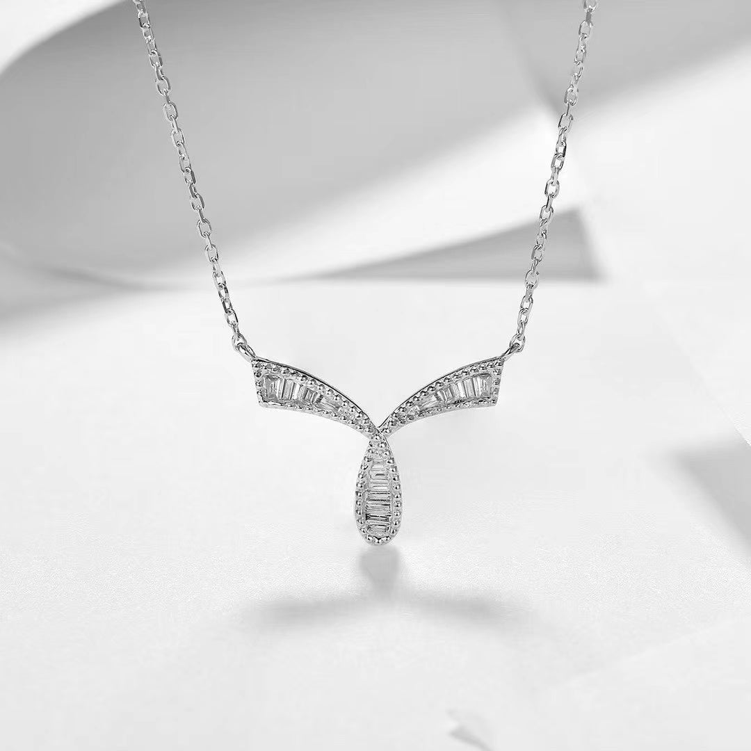 Y-Shaped Pendant with Diamond: A Unique Jewelry Piece - White Diamond Pendant