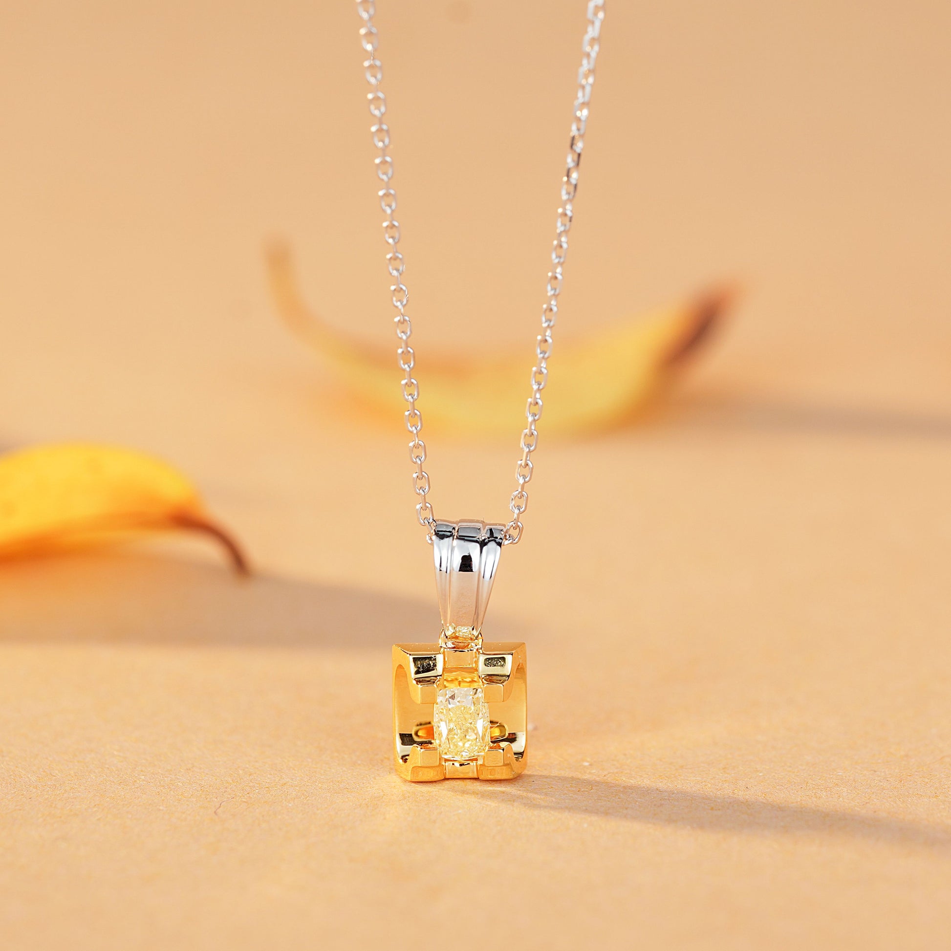 Yellow Diamond Bull Pendant - Luxurious Jewelry Piece - Yellow Diamond Pendant