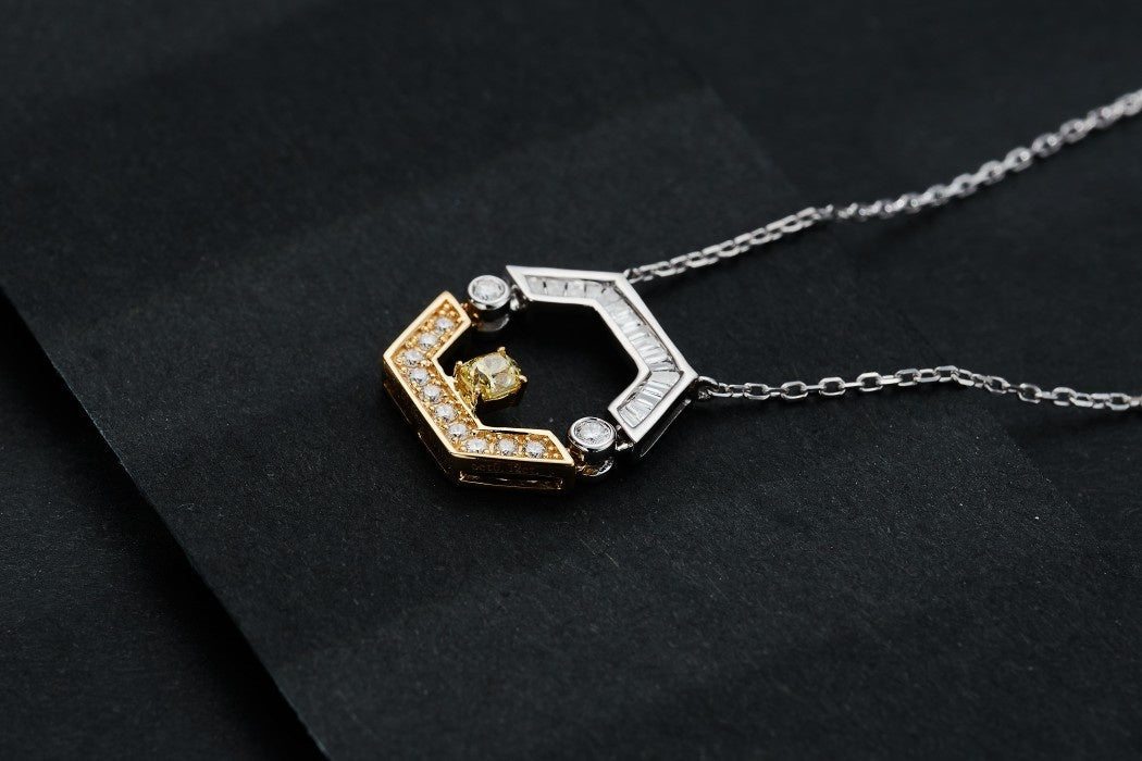 Yellow Diamond Face Pendant Jewelry - Wholesale Gemstone Elegance - Yellow Diamond Pendant