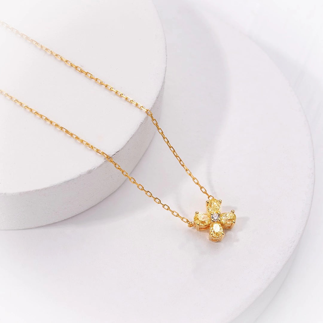 Yellow Diamond Oval Four-Leaf Pendant Jewelry - Yellow Diamond Pendant